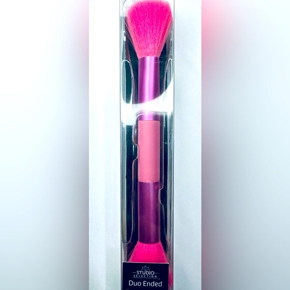 Studio Selections Duo Ended Travel Brush New in Package Hot Pink - Picture 1 of 5